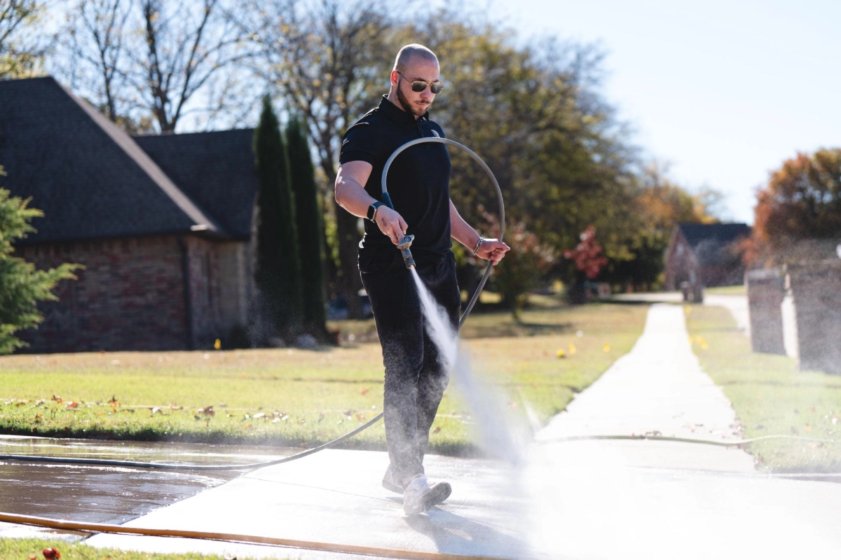 KJ Power Washing Commercial Building Sidewalk Power Washing in OKC