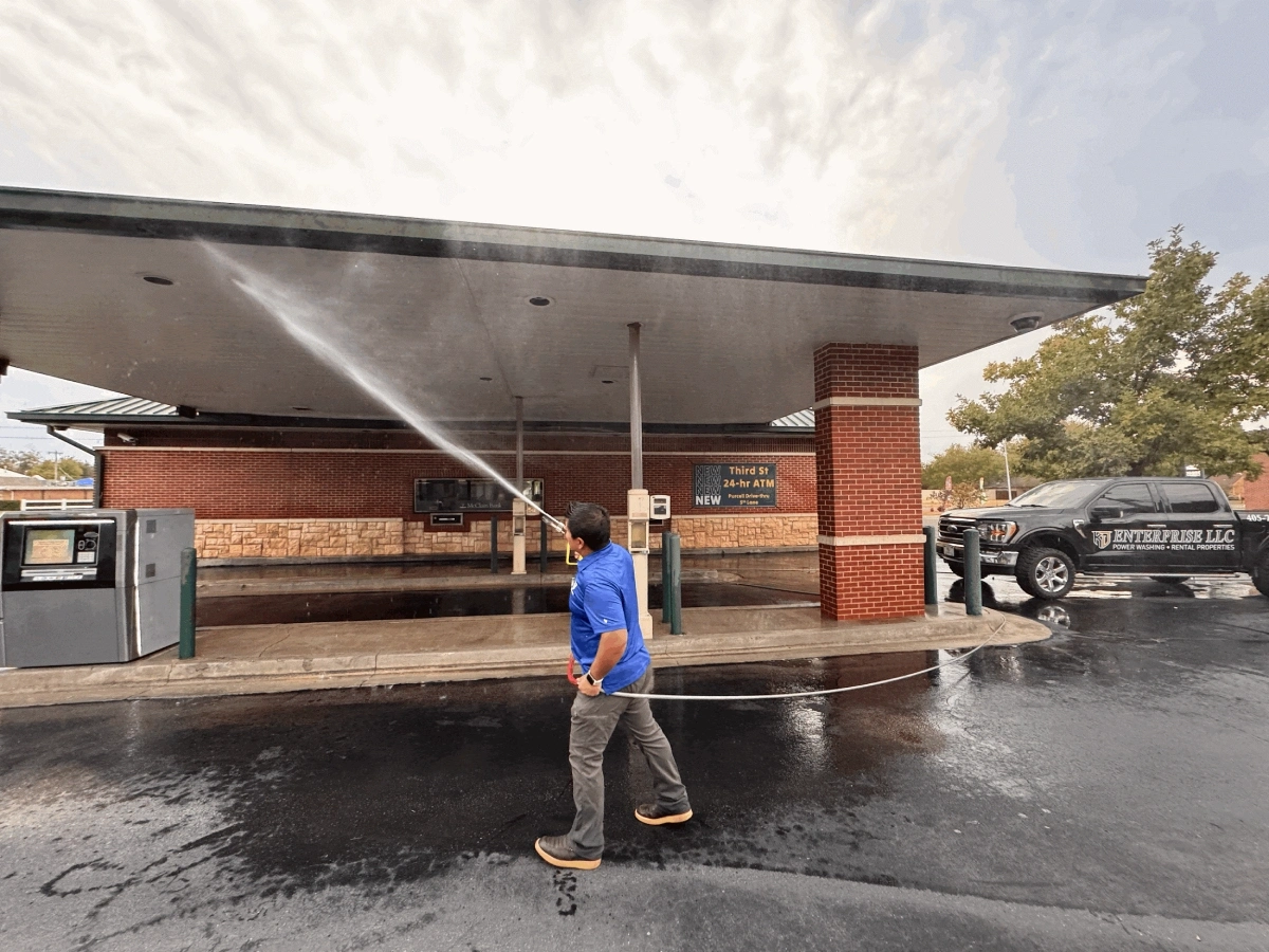 KJ Power Washing Commercial Building Exterior Power Washing in OKC